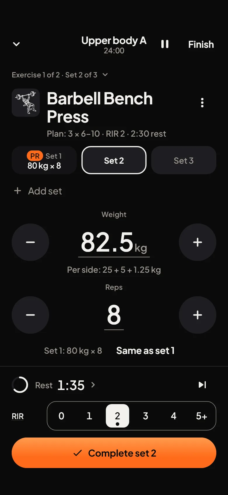 Running session: barbell bench press, set 2 of 3, 82.5 kg for 8, rest 1:35, RIR 2.